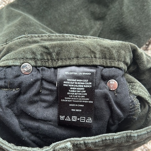 Kut from the Kloth Karen Baby Bootcut Olive green corduroy pant size 6 - Picture 6 of 10